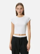 Prigludę paprasti vienspalviai marškinėliai