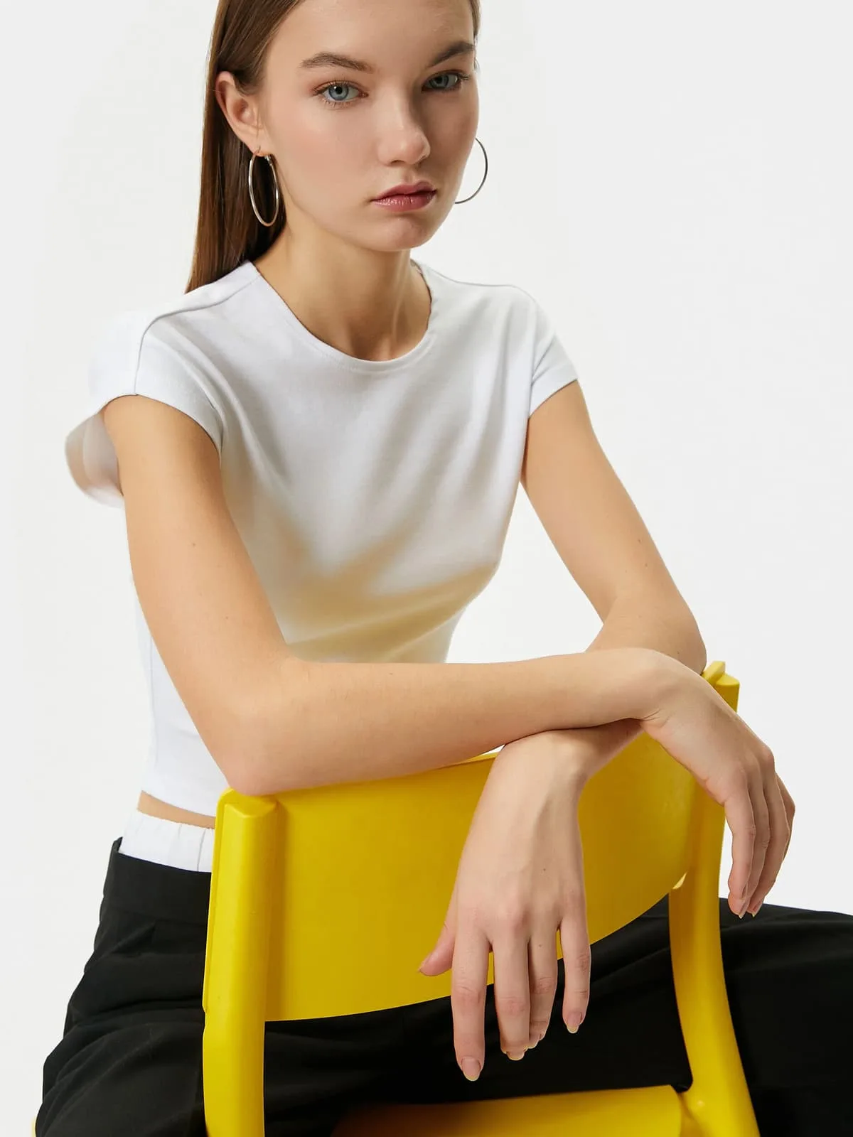 Prigludę paprasti vienspalviai marškinėliai - Image 2